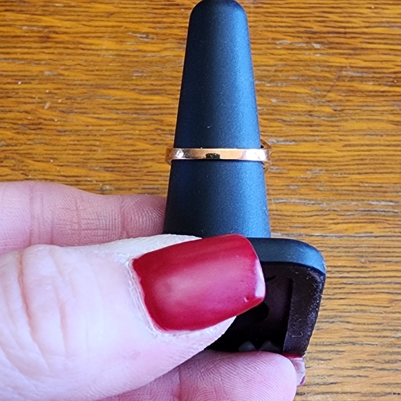 Women's 10kt Gold Ring Genuine Diamond 1/2 CTTW Size 7 - Picture 11 of 13